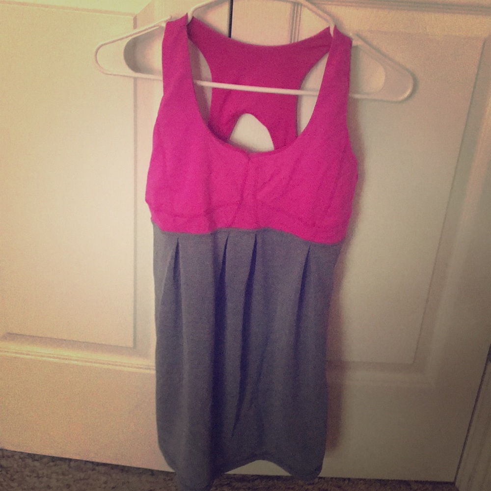 Lululemon tank with built-in bra